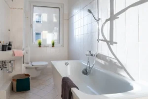 Calbenser Wohnungsbaugesellschaft mbH - 7-Bad bearbeitet ohne Handtuch